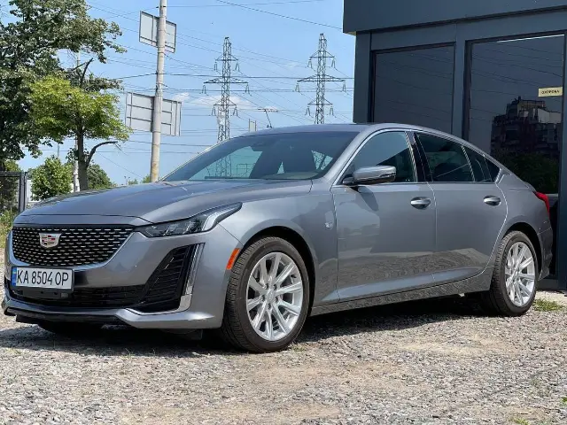 Cadillac CT5 на майданчику KTrans