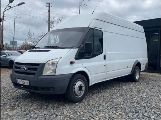 Ford Transit на майданчику KTrans