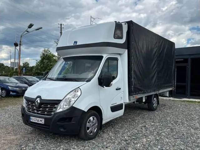 Renault Master на майданчику KTrans
